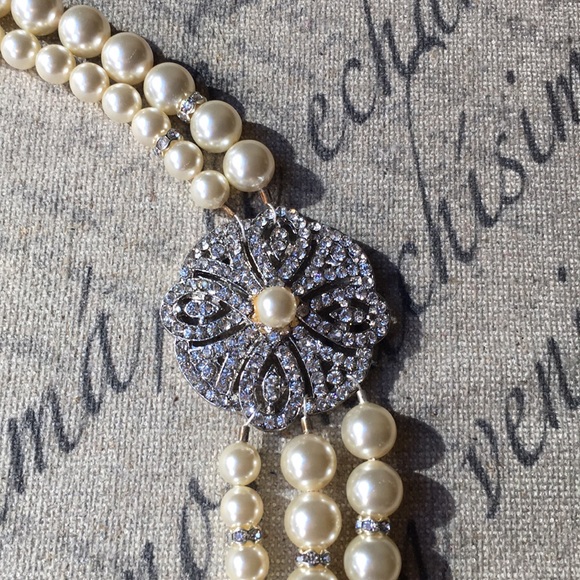 Three String Pearl Necklace/ Bracelet Set - Picture 2 of 5